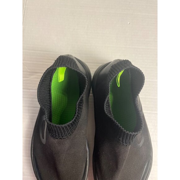 Oofos OOMG eeZee Mens Size 9.5 Black Slip-On Recovery Shoes With Comfort Foam - Picture 9 of 11